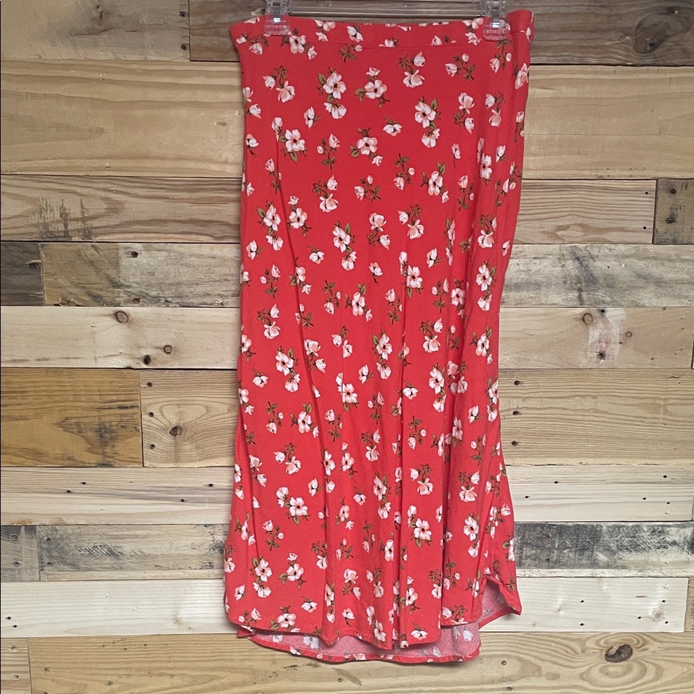Old Navy size Medium Lightweight Vibrant Coral Color Floral Maxi Skirt